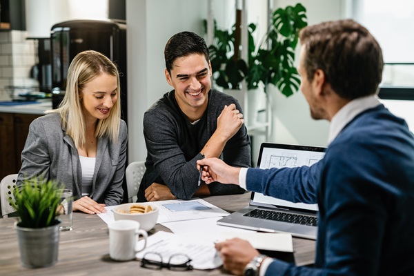 Customer Onboarding Software for Real Estate Brokers in UAE